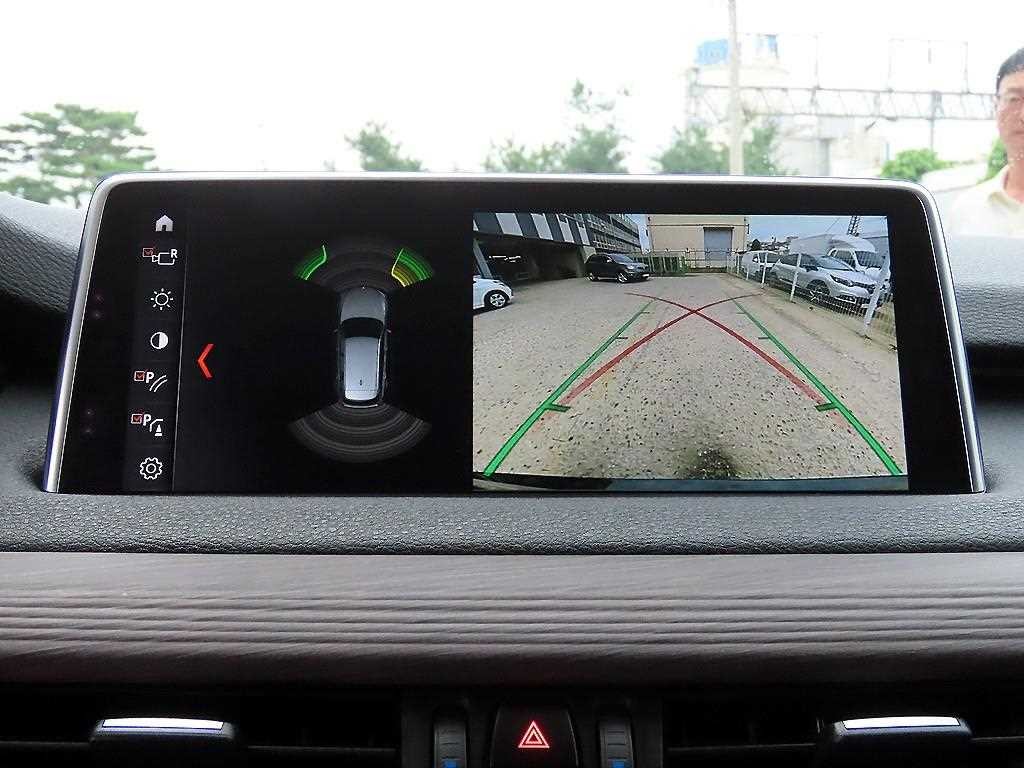 BMW X5 X5 (F15) xDrive 40e I 퍼포먼스 이미지 14