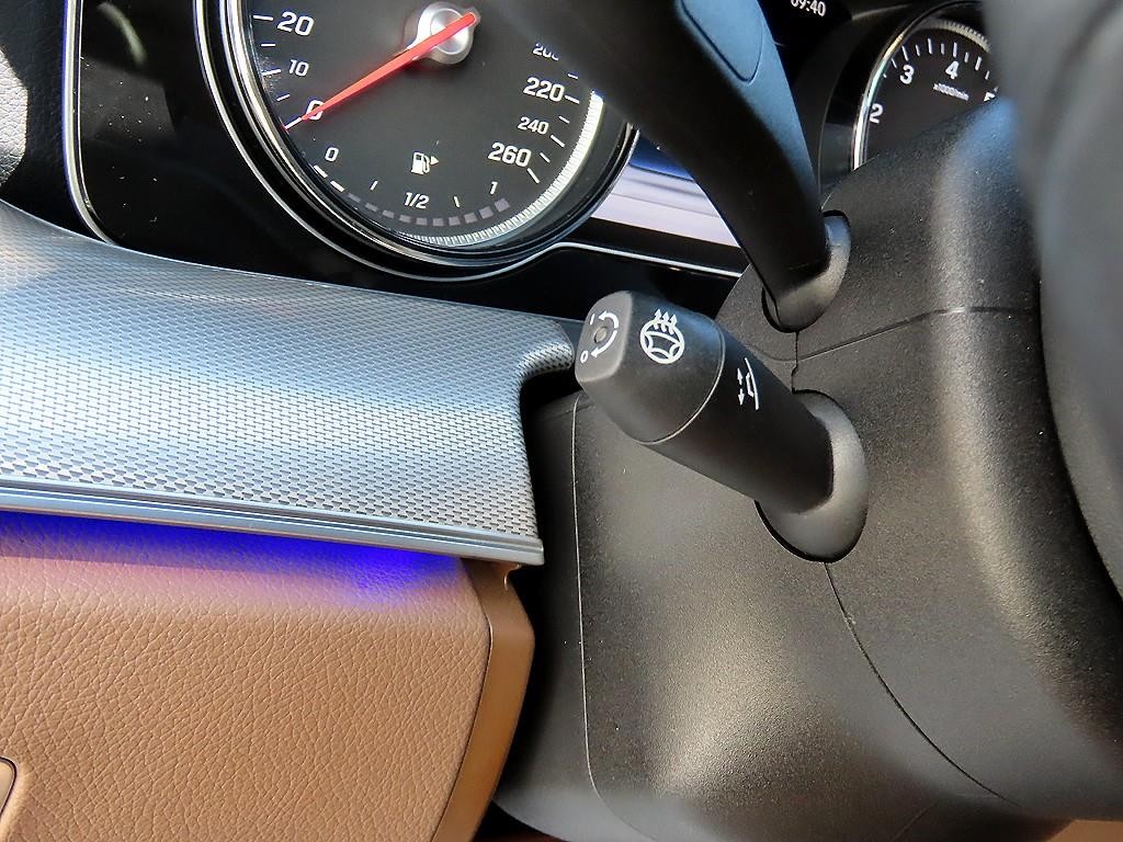 벤츠 E 클래스 E-클래스 W213 E300 아방가르드 이미지 12