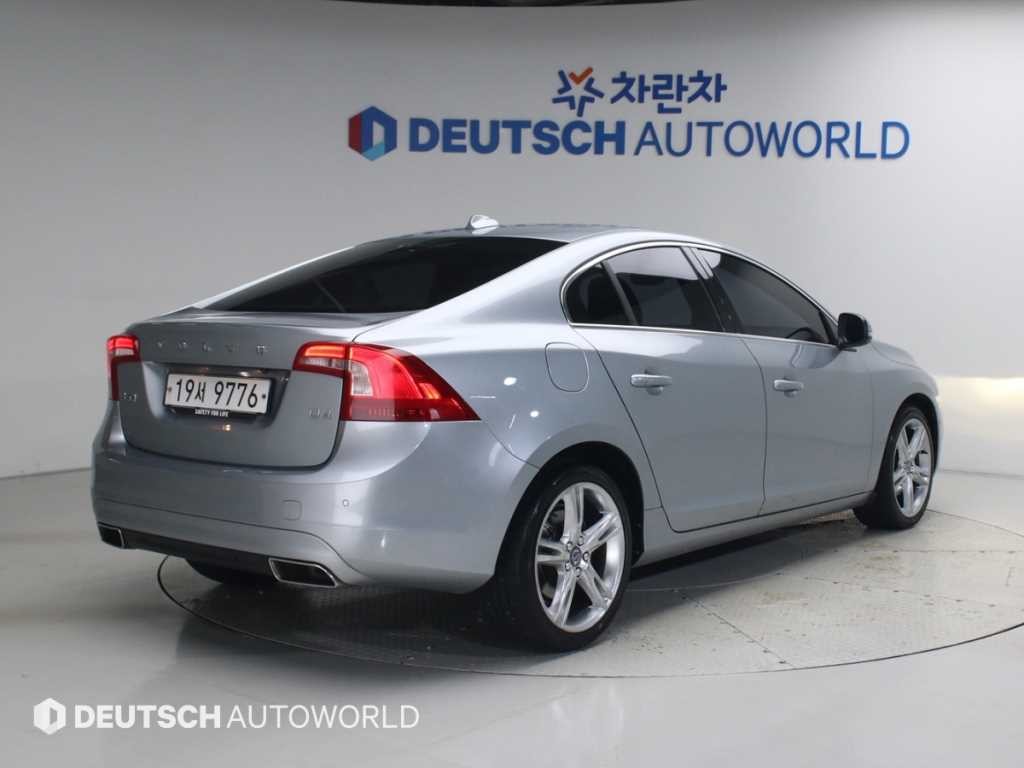 볼보 S60 뉴S60 D4 이미지 3