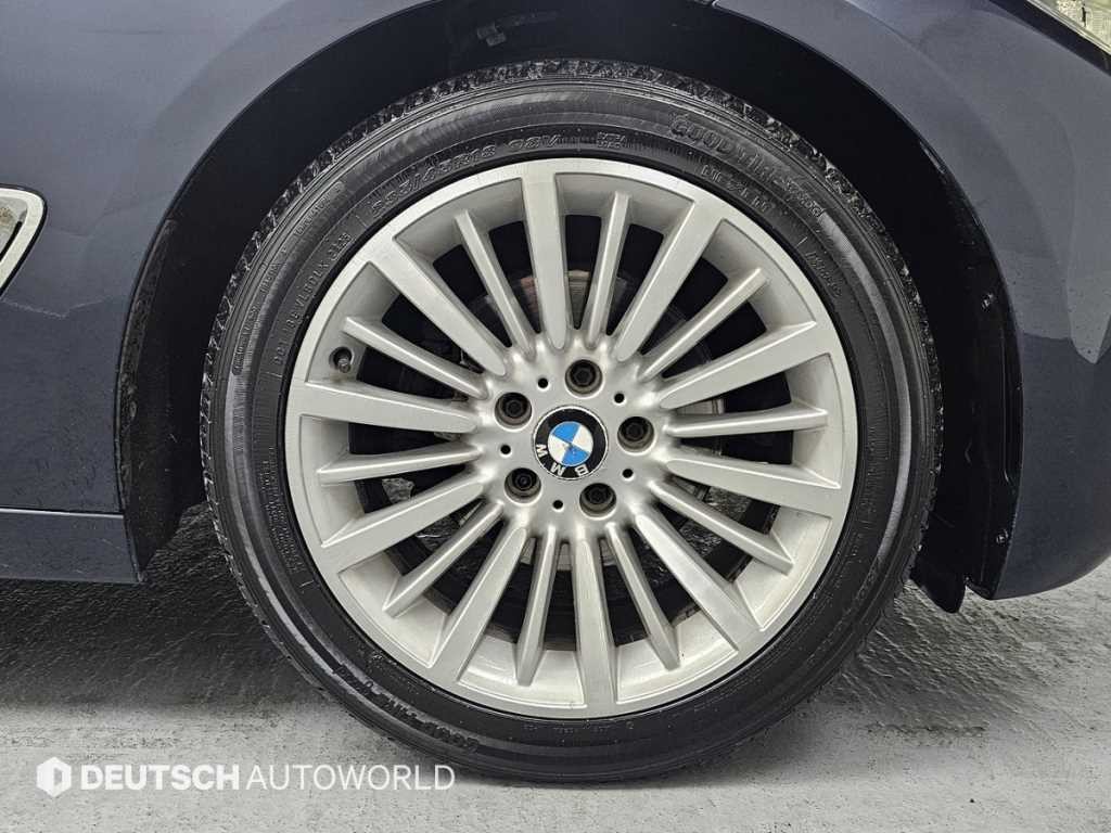 BMW 그란투리스모 3시리즈 GT (F34) GT 320D 럭셔리 이미지 5