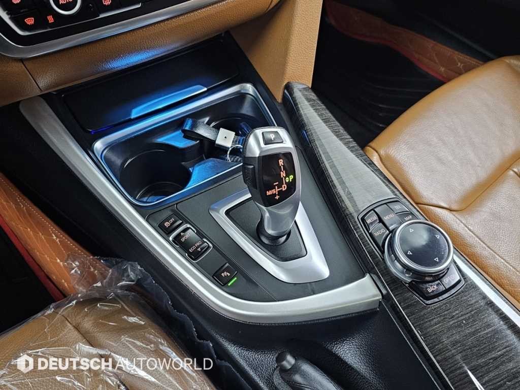 BMW 그란투리스모 3시리즈 GT (F34) GT 320D 럭셔리 이미지 9