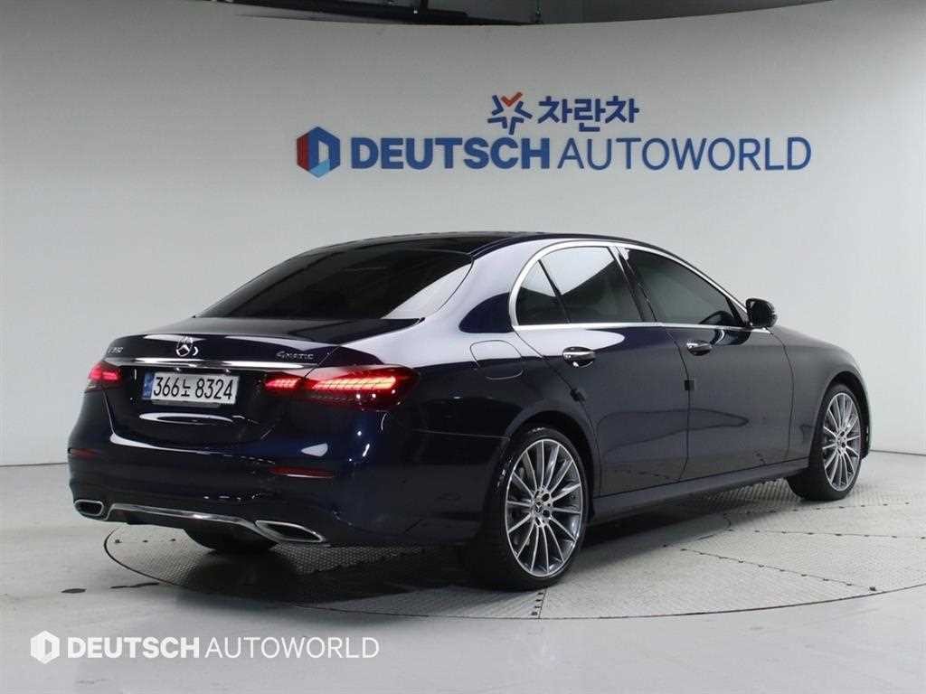 벤츠 E 클래스 E-클래스 W213 E350 4MATIC AMG LINE 이미지 2