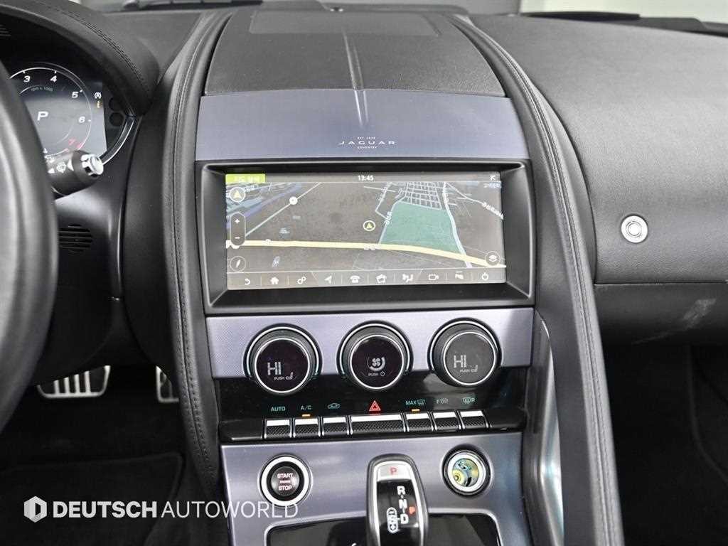 재규어 F-TYPE P300 컨버터블 이미지 14