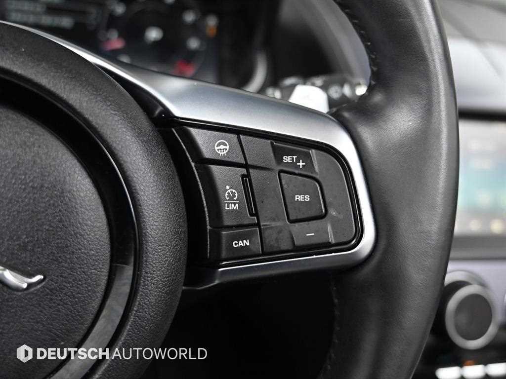재규어 F-TYPE P300 컨버터블 이미지 18