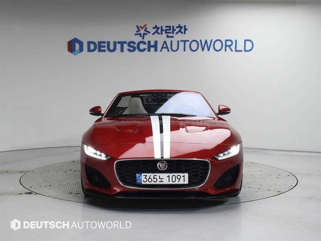 재규어 F-TYPE P300 컨버터블 이미지 3