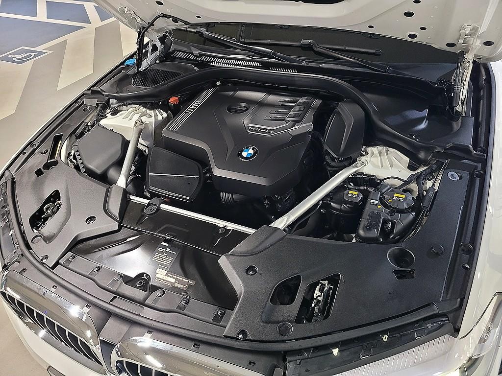 BMW 5시리즈 5시리즈 (G30) 520i 럭셔리 이미지 19