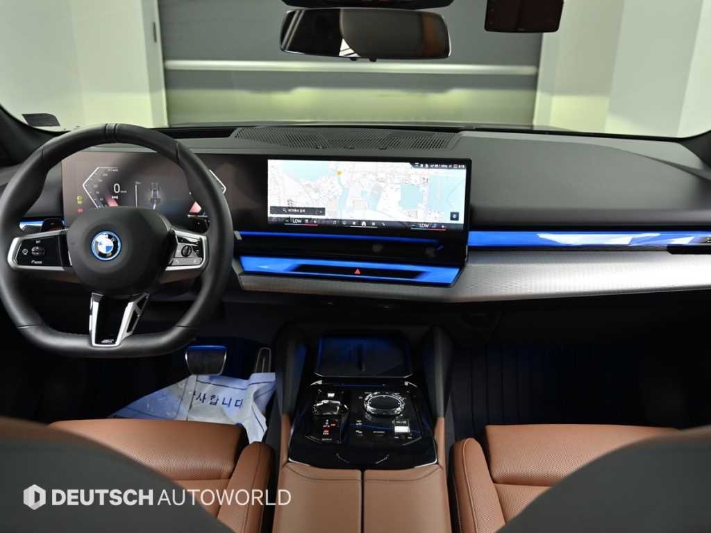 BMW 5시리즈 5시리즈 (G60) 530e xDrive M 스포츠 이미지 7