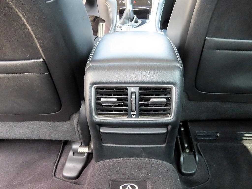 인피니티 Q Q50 3.5 하이브리드 에센스 이미지 17