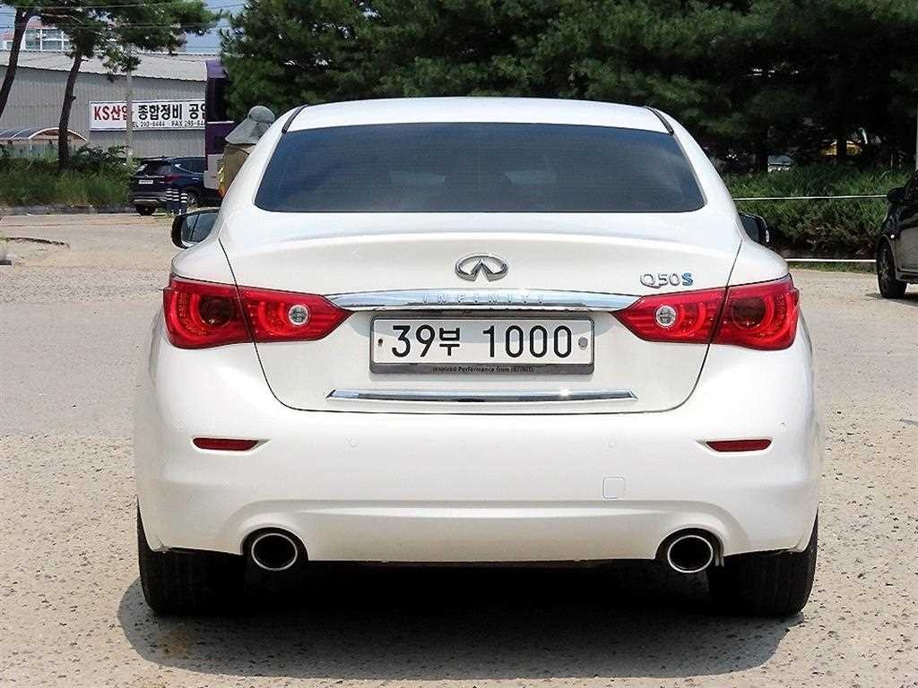 인피니티 Q Q50 3.5 하이브리드 에센스 이미지 4