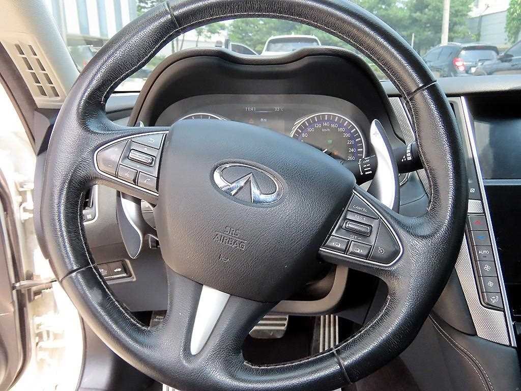 인피니티 Q Q50 3.5 하이브리드 에센스 이미지 8