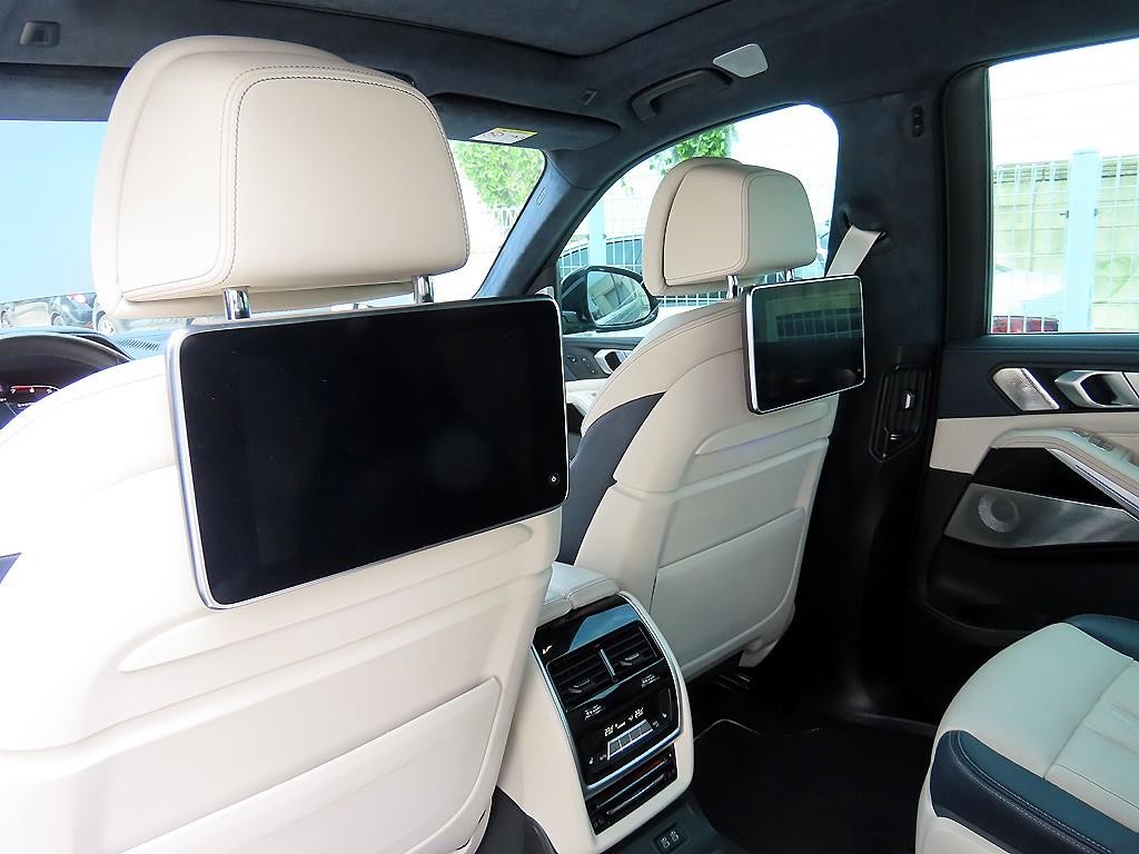 BMW X7 X7 (G07) xDrive 50i M 스포츠 이미지 14