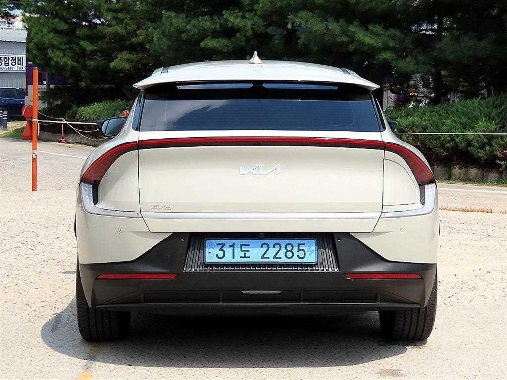 기아 EV6 롱레인지 에어 이미지 4