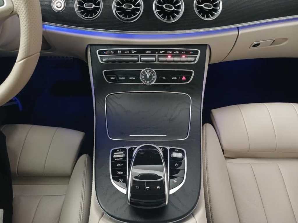 벤츠 E 클래스 E-클래스 W213 E220d 쿠페 이미지 16