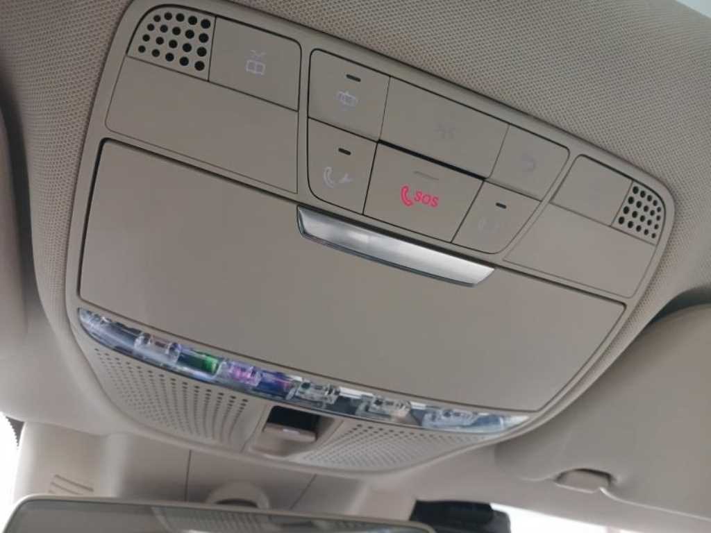벤츠 E 클래스 E-클래스 W213 E220d 쿠페 이미지 17