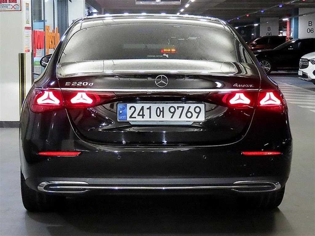 벤츠 E 클래스 E-클래스 W214 E220d 4MATIC 익스클루시브 이미지 5