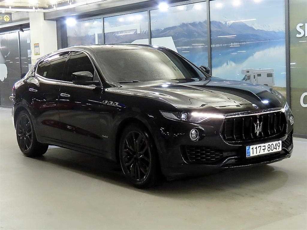 마세라티 르반떼 3.0  AWD 그란 스포츠 이미지 2