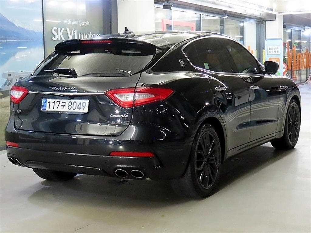 마세라티 르반떼 3.0  AWD 그란 스포츠 이미지 5