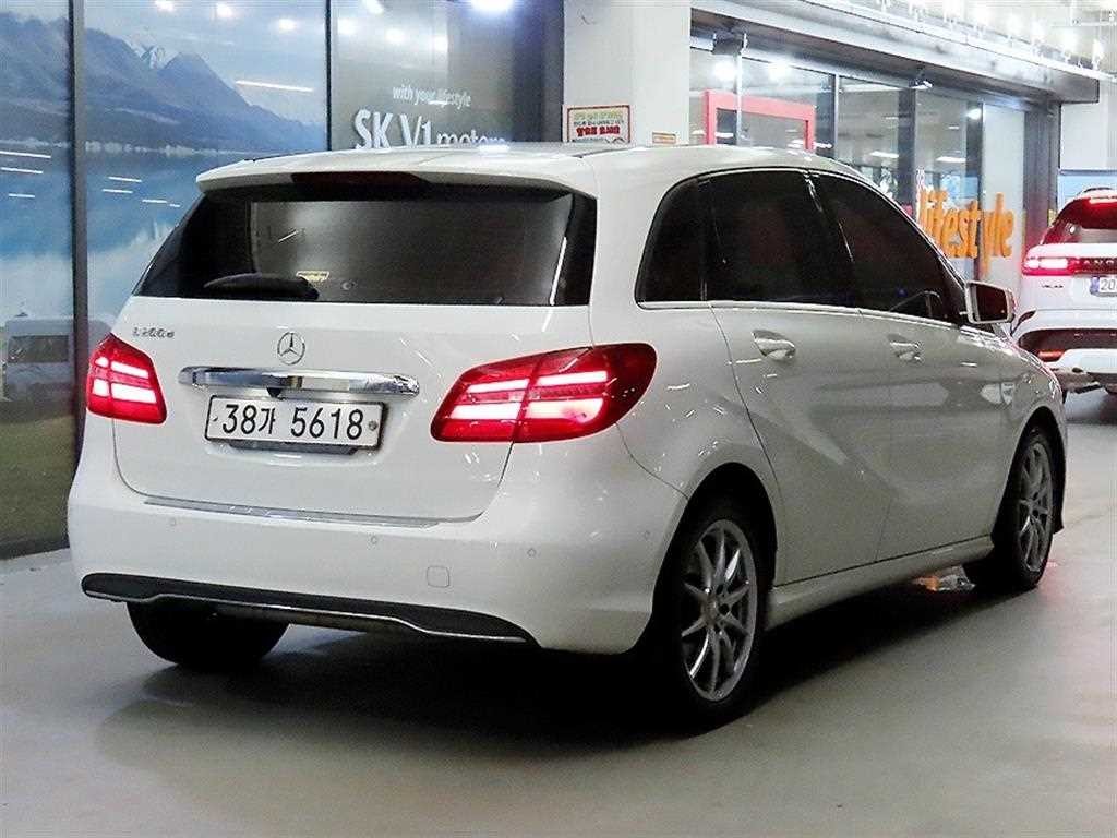 벤츠 B 클래스 (MY B) B클래스 (MY B) B200 d 이미지 4