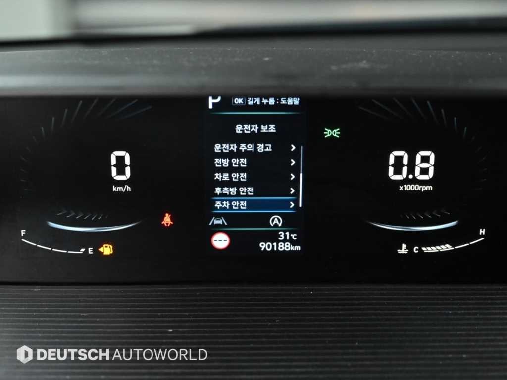 현대 스타리아 2WD 디젤 카고 스마트 3인승 이미지 8