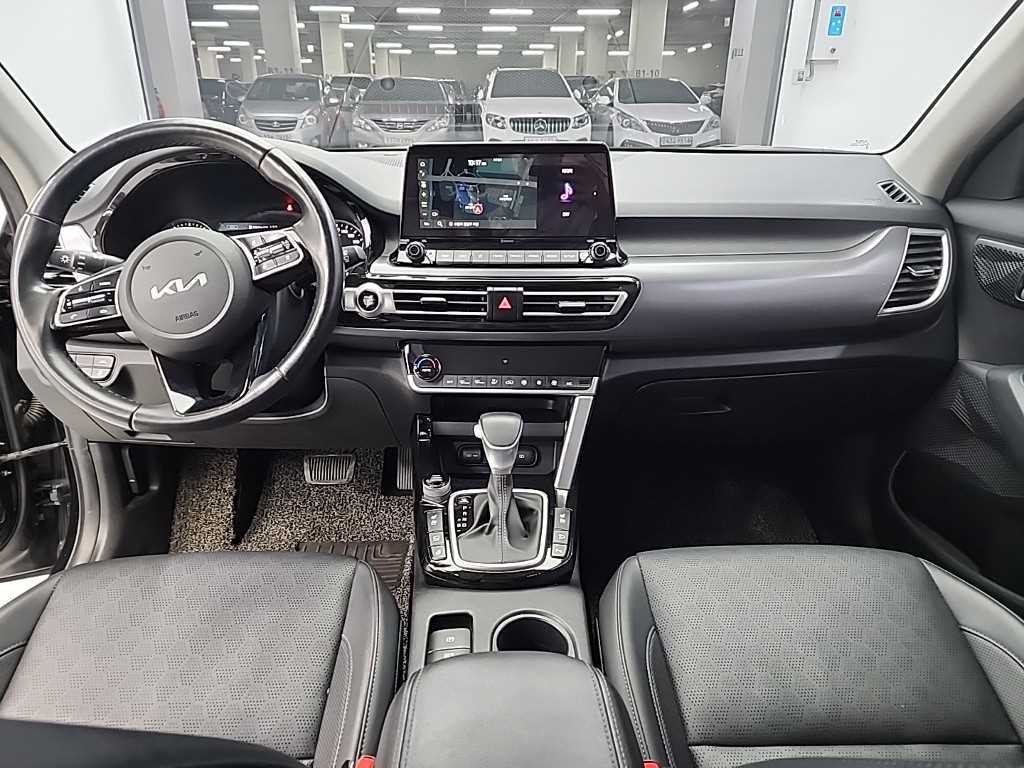 기아 셀토스 가솔린 1.6 터보 2WD 프레스티지 이미지 7