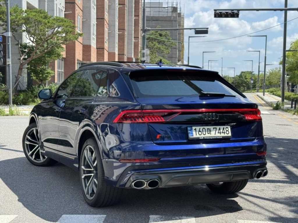 아우디 SQ8 SQ8 (4M) 4.0 TDI 콰트로 이미지 2