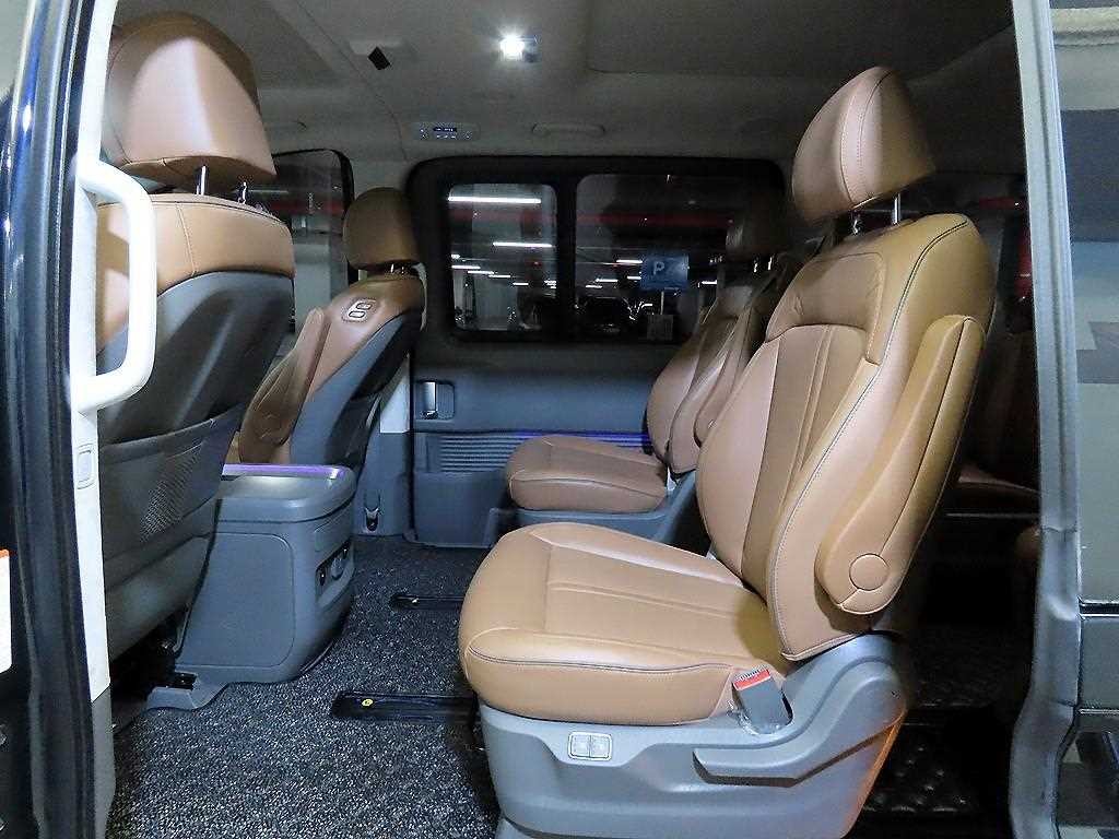 현대 스타리아 4WD 디젤 라운지 인스퍼레이션 9인승 이미지 7
