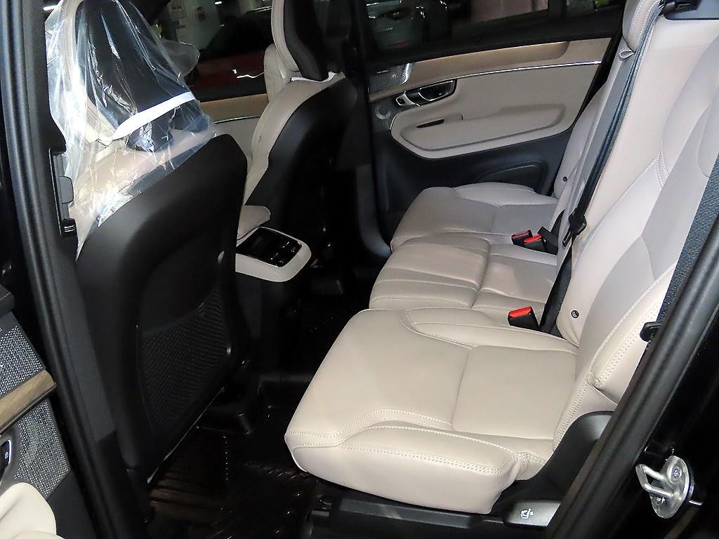 볼보 XC90 XC90 2세대 2.0 B6 AWD 울트라 이미지 7