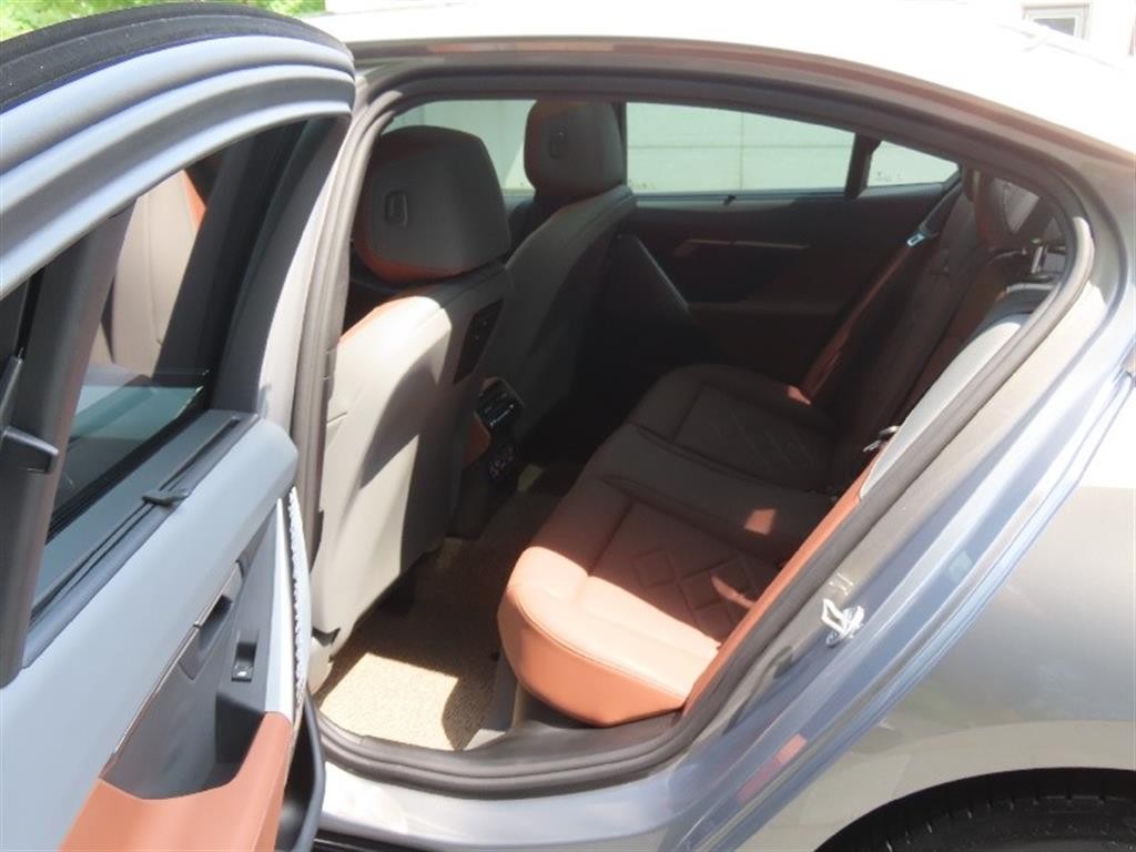 BMW 5시리즈 5시리즈 (G60) 530i xDrive M 스포츠 이미지 14