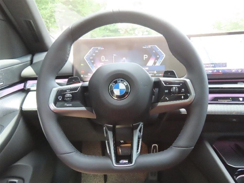 BMW 5시리즈 5시리즈 (G60) 530i xDrive M 스포츠 이미지 16