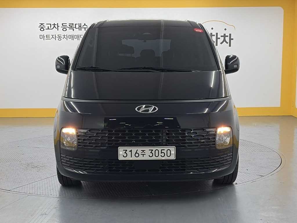 현대 스타리아 4WD 디젤 투어러 모던 9인승 이미지 2