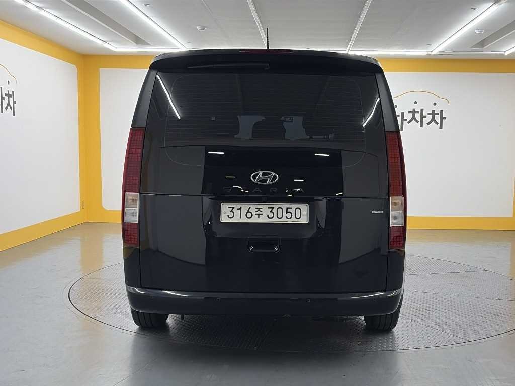 현대 스타리아 4WD 디젤 투어러 모던 9인승 이미지 3