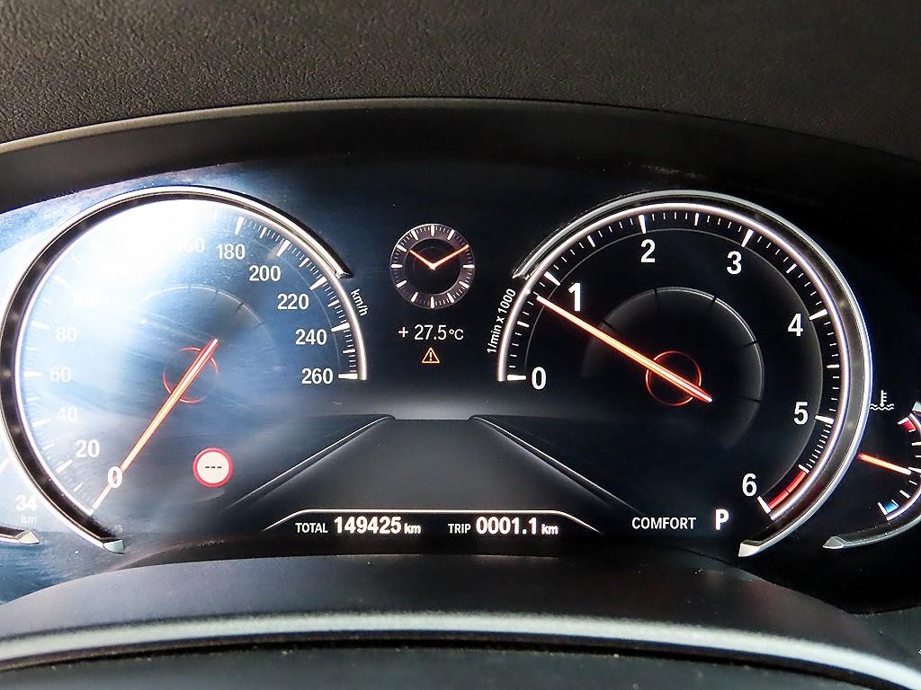 BMW 5시리즈 5시리즈 (G30) 520d xDrive M 스포츠 플러스 이미지 9