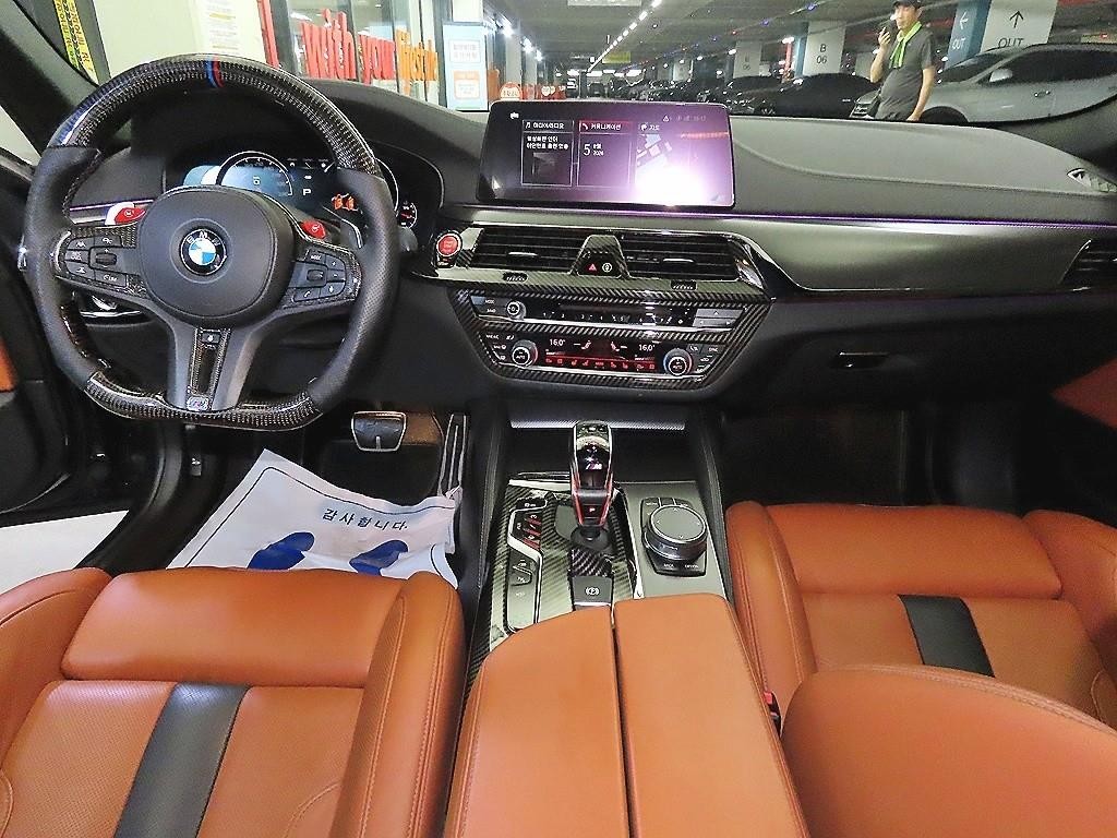 BMW 5시리즈 M5 (F90, F10) M5 세단 이미지 10