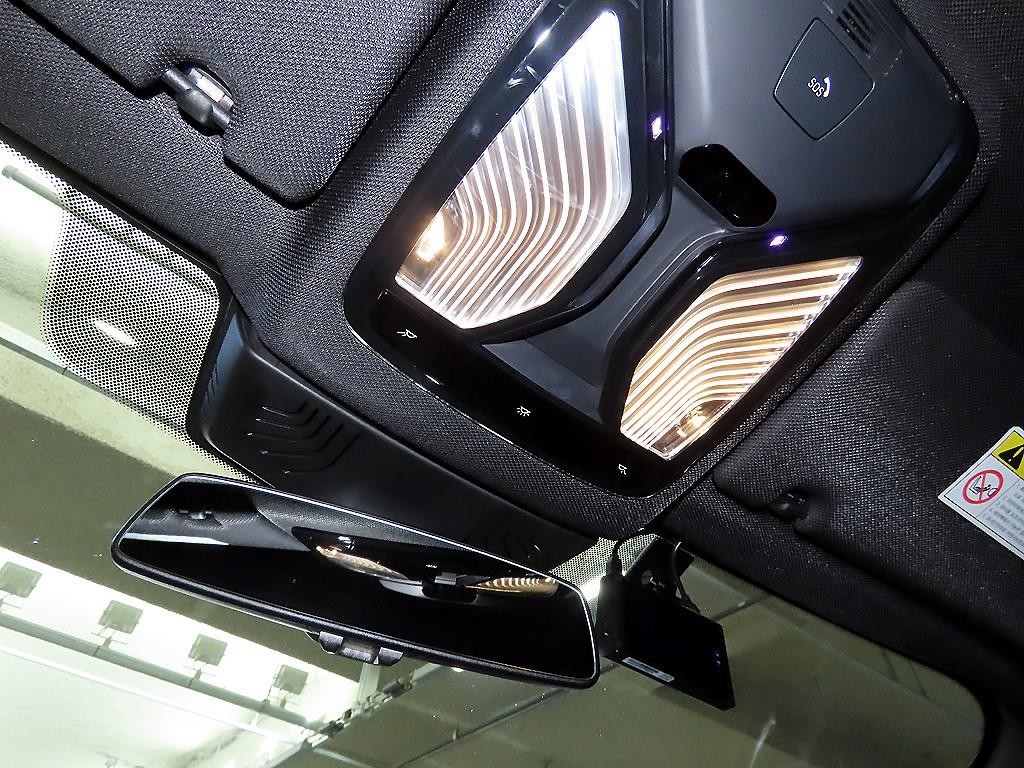 BMW 5시리즈 M5 (F90, F10) M5 세단 이미지 16