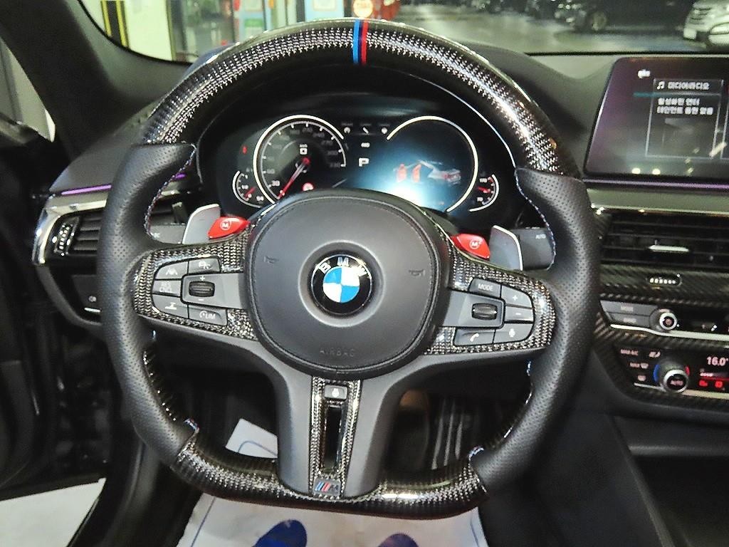 BMW 5시리즈 M5 (F90, F10) M5 세단 이미지 8