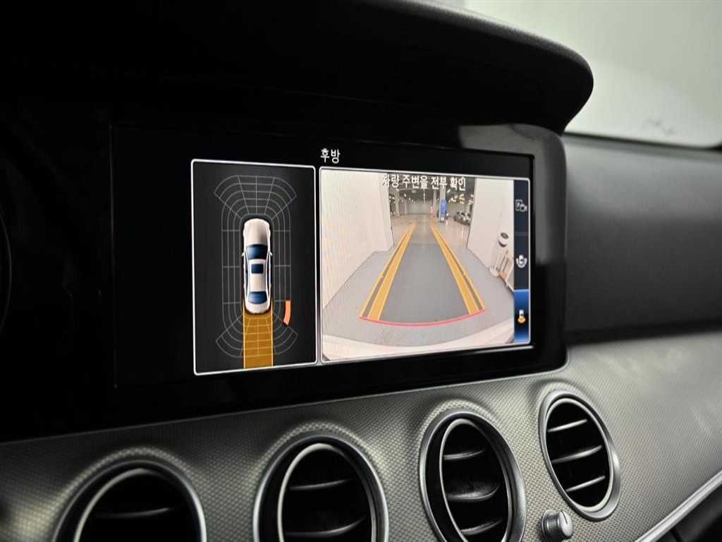 벤츠 E 클래스 E-클래스 W213 E300 아방가르드 이미지 15