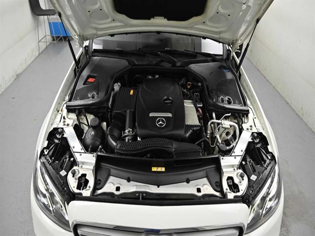 벤츠 E 클래스 E-클래스 W213 E300 아방가르드 이미지 6
