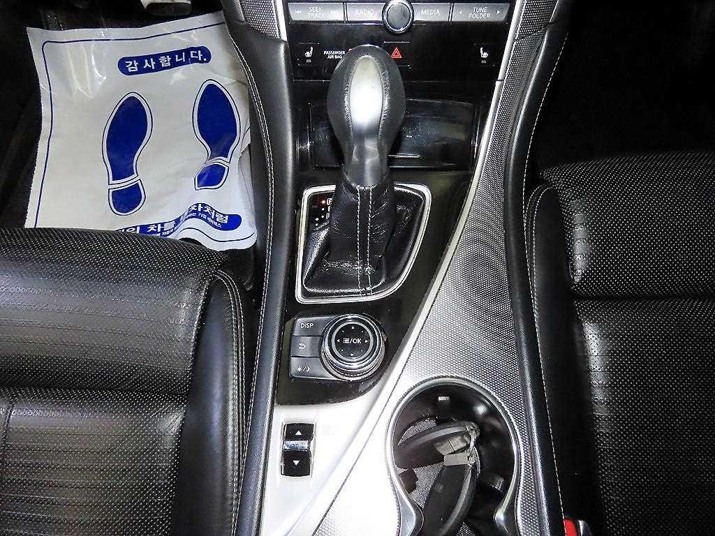 인피니티 Q Q50 3.5 하이브리드 에센스 이미지 12