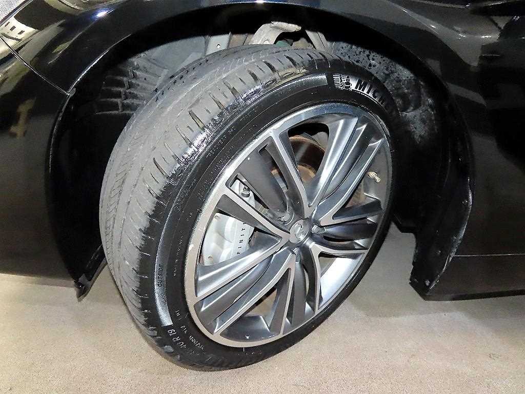 인피니티 Q Q50 3.5 하이브리드 에센스 이미지 20