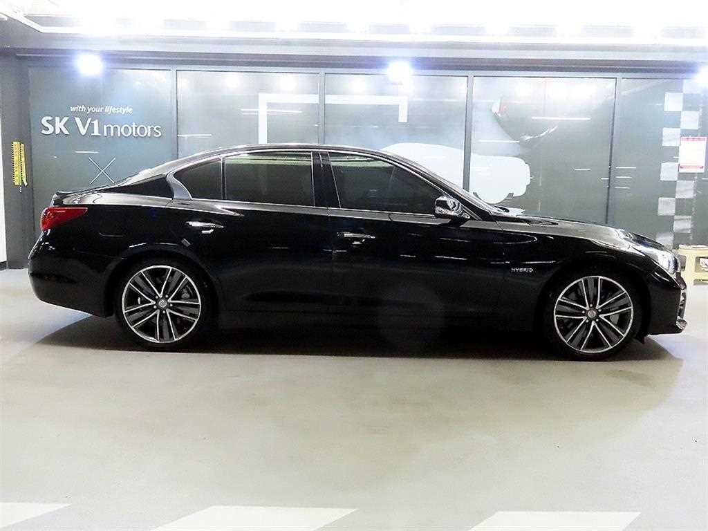 인피니티 Q Q50 3.5 하이브리드 에센스 이미지 3