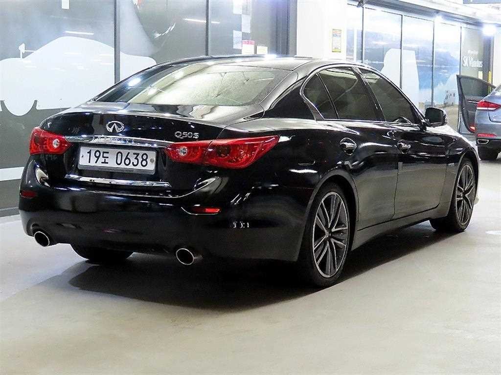인피니티 Q Q50 3.5 하이브리드 에센스 이미지 4