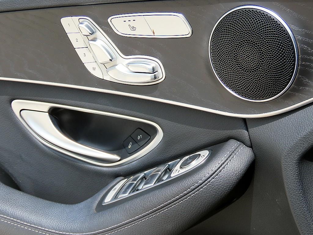벤츠 C 클래스 C클래스 W205 C220 d 4MATIC 익스클루시브 이미지 11