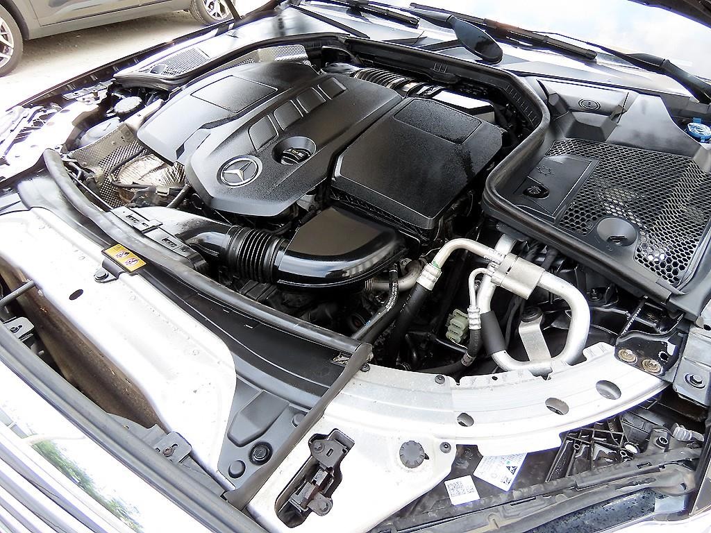 벤츠 C 클래스 C클래스 W205 C220 d 4MATIC 익스클루시브 이미지 19