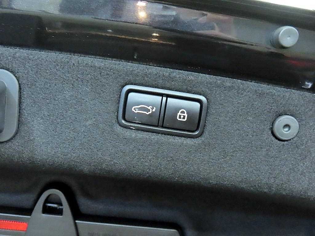 제네시스 G70 2.0T AWD 엘리트 이미지 17