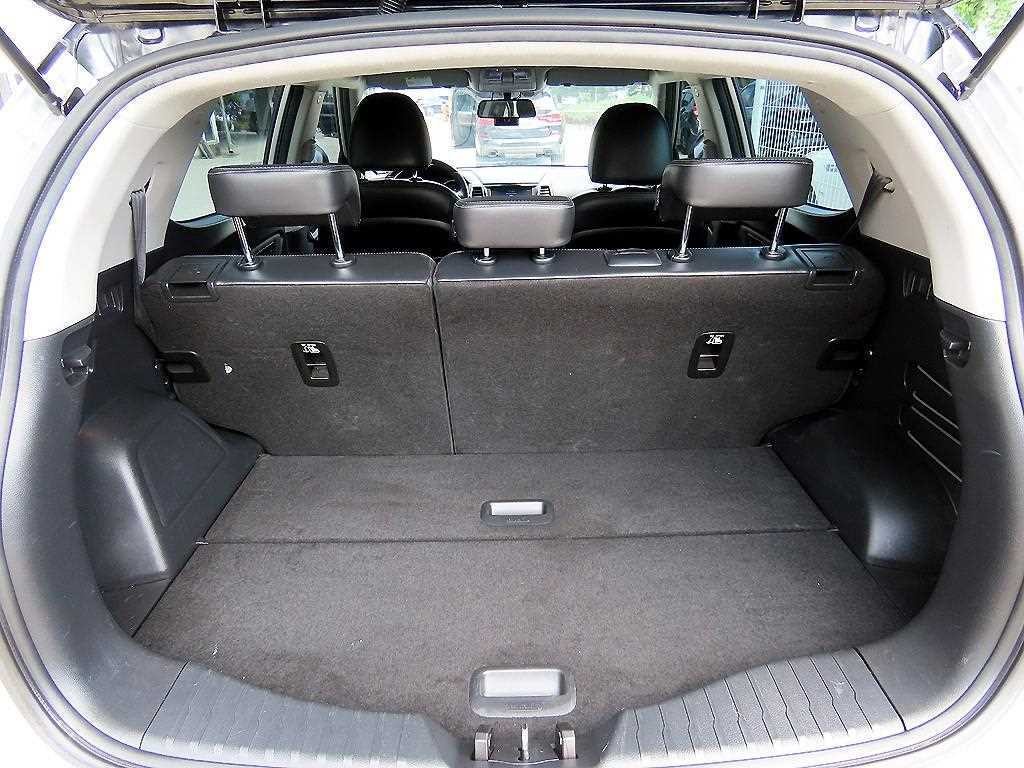 KG모빌리티(쌍용) 티볼리 티볼리 아머 2WD 디젤 VX 이미지 17