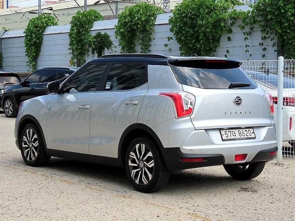 KG모빌리티(쌍용) 티볼리 티볼리 아머 2WD 디젤 VX 이미지 3