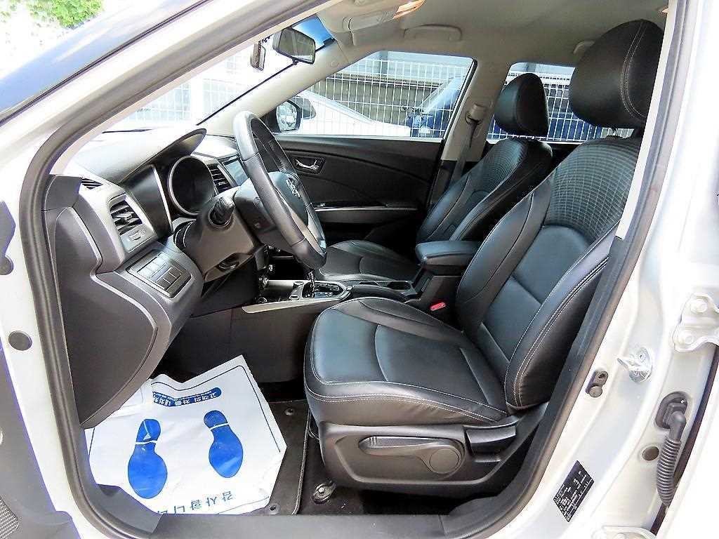 KG모빌리티(쌍용) 티볼리 티볼리 아머 2WD 디젤 VX 이미지 5