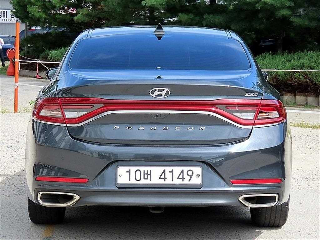 현대 그랜저 그랜저 IG 2.2 VGT 프리미엄 이미지 5