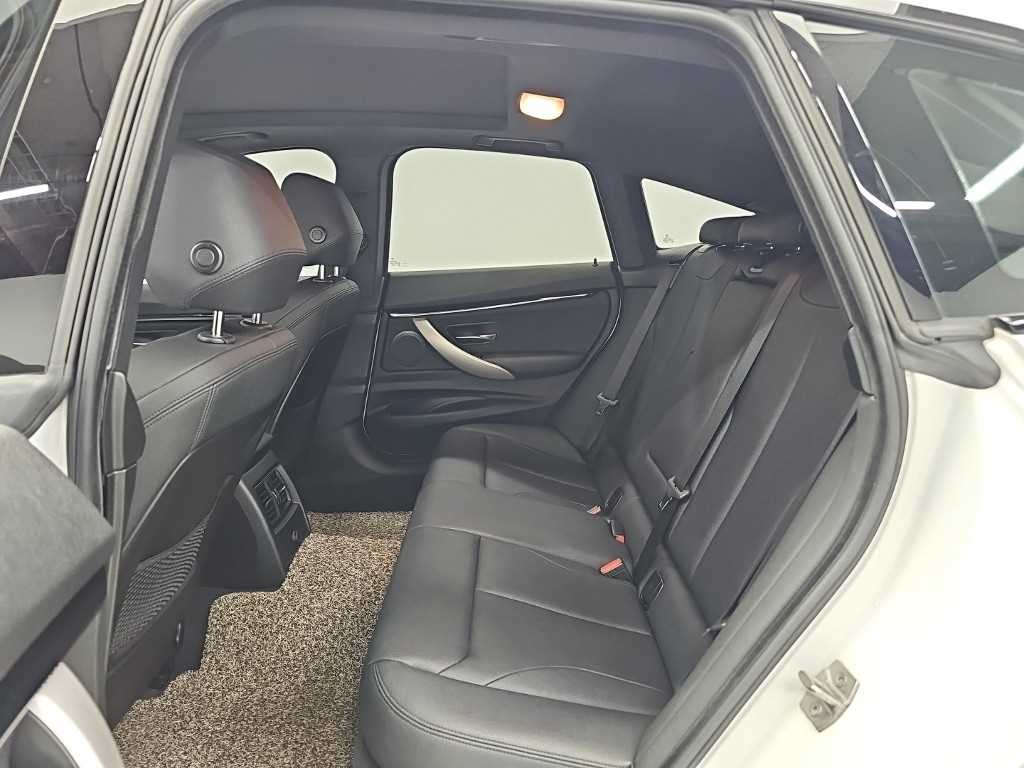 BMW 그란투리스모 3시리즈 GT (F34) GT 320D M 스포트 프리미엄 이미지 12