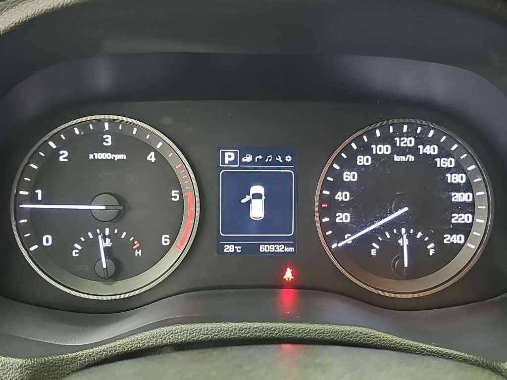 현대 투싼 올뉴투싼 디젤 1.7 2WD 모던 피버 이미지 6